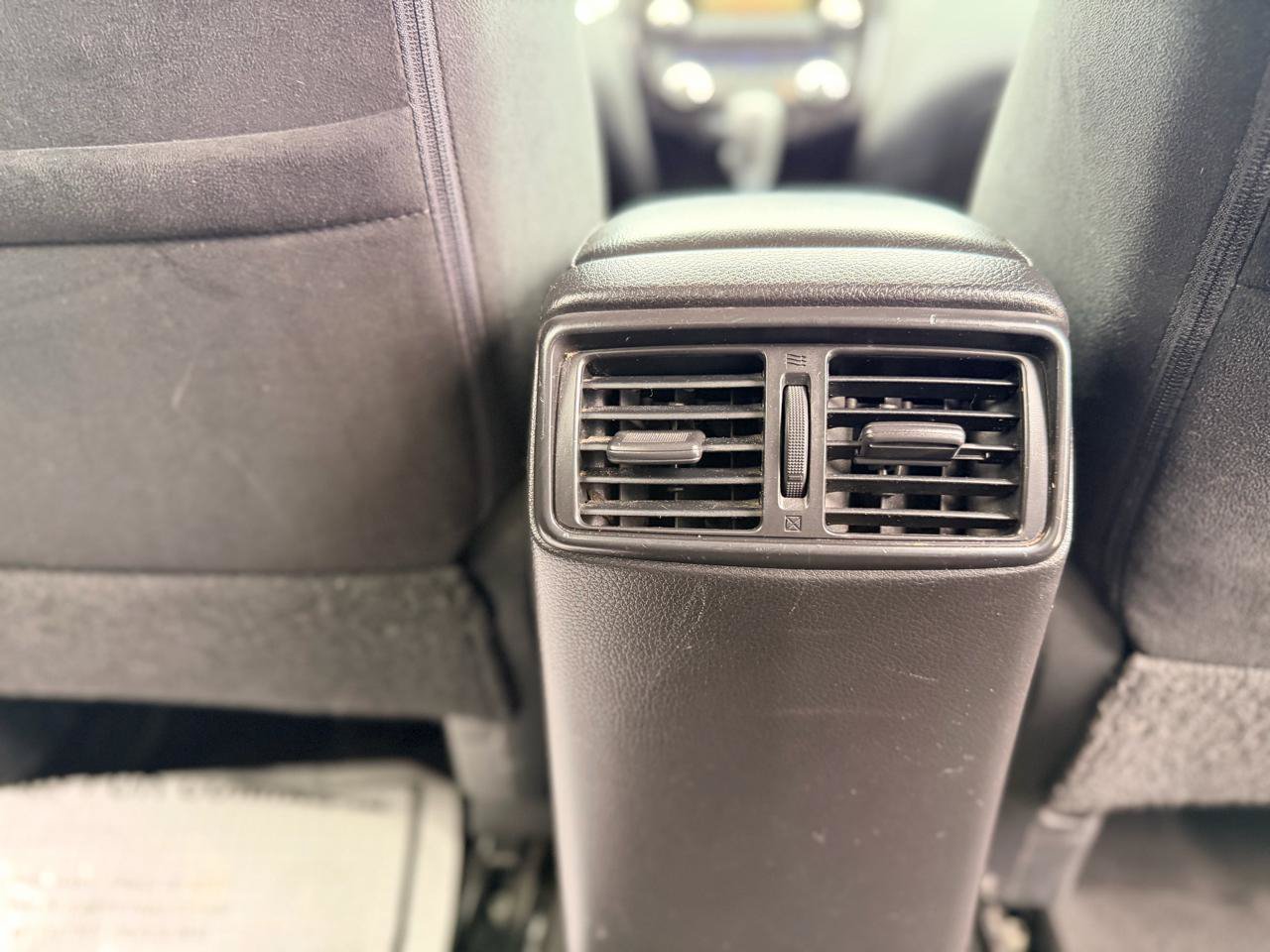 Used 2014 Nissan Rogue SV FWD image 20