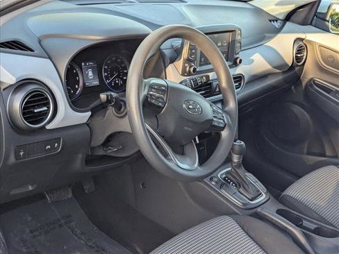 Used 2021 Hyundai Kona SE AWD/4WD image 9