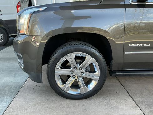 Used 2019 GMC Yukon XL Denali w/ Denali Ultimate Package image 25