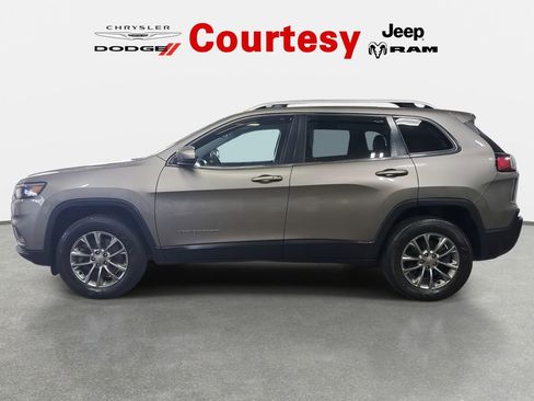 Used 2020 Jeep Cherokee Latitude Plus w/ Comfort/Convenience Group AWD/4WD image 8