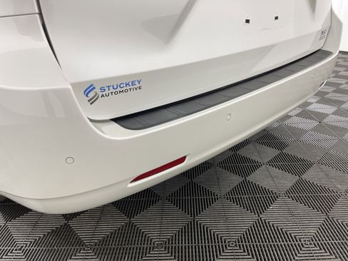 Used 2018 Toyota Sienna XLE Premium image 7