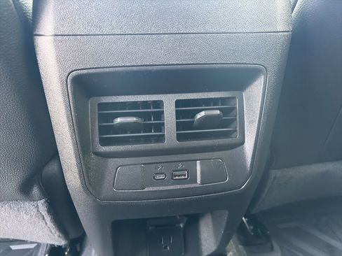 Certified 2024 GMC Canyon Denali image 27