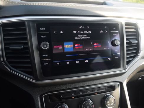 Used 2018 Volkswagen Atlas Launch Edition FWD image 9