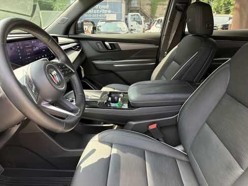 Certified 2026 Buick Enclave Sport Touring w/ Power Package AWD/4WD image 19