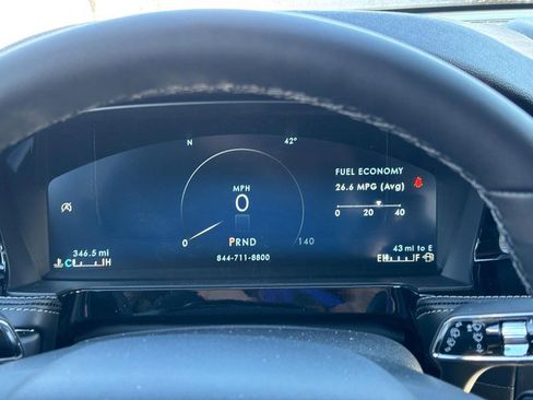 New 2026 Lincoln Corsair Premiere image 19