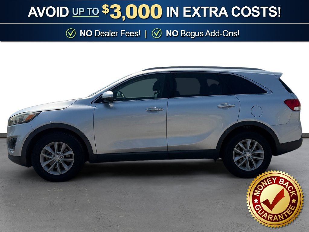 Used 2017 Kia Sorento FWD w/ LX Convenience Package image 2