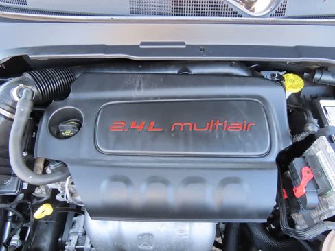 Used 2022 Jeep Compass Latitude image 12