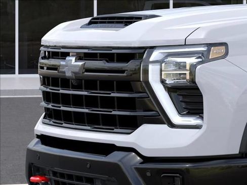 New 2026 Chevrolet Silverado 2500 LTZ AWD/4WD image 16