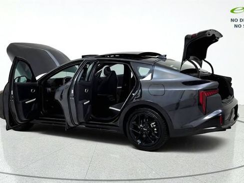 Used 2025 Kia K4 GT-Line Turbo FWD image 16