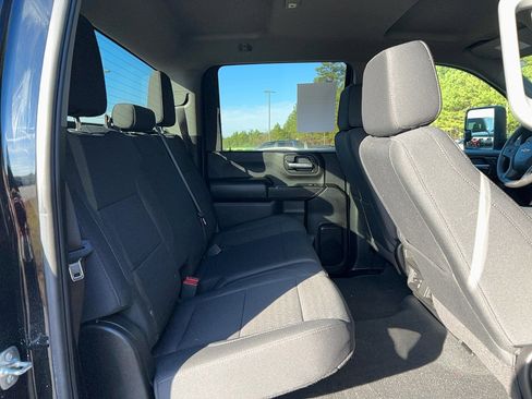 Used 2025 Chevrolet Silverado 2500 Custom w/ Custom Value Package image 25