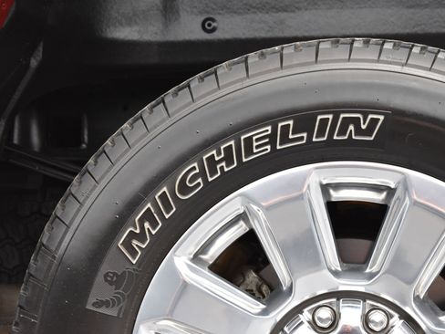 Used 2019 Ford F250 Platinum w/ Platinum Ultimate Package image 45