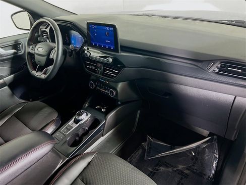 Used 2023 Ford Escape ST-Line image 25