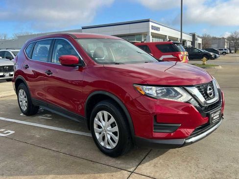 Used 2017 Nissan Rogue S image 8