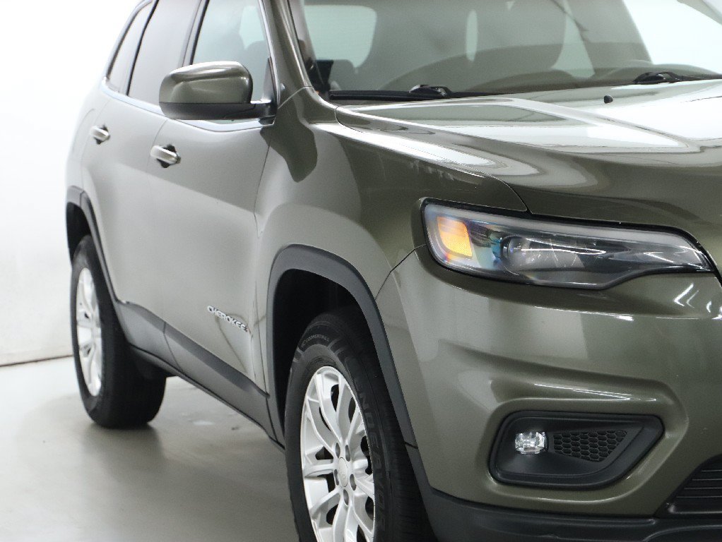 Used 2019 Jeep Cherokee Latitude w/ Popular Appearance Group AWD/4WD image 8