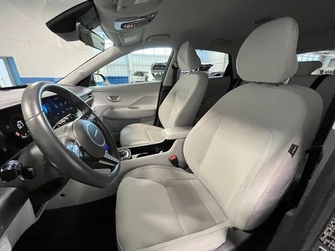 Used 2025 Hyundai Kona SEL AWD/4WD image 21