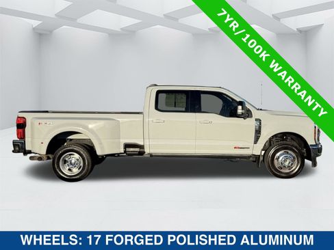 Certified 2025 Ford F350 Lariat w/ Lariat Ultimate Package image 3