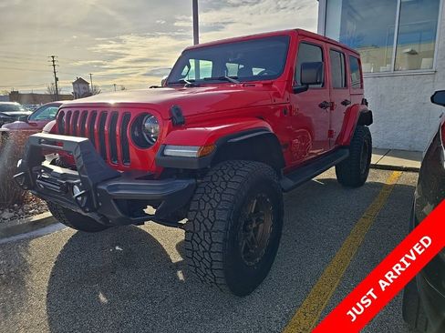 Used 2022 Jeep Wrangler Unlimited Sahara image 1