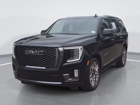 Used 2023 GMC Yukon Denali Ultimate AWD/4WD image 7