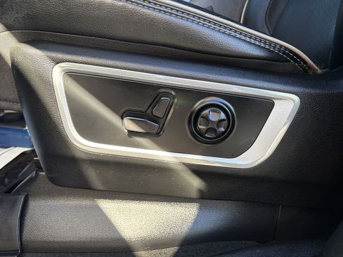 Used 2020 RAM 1500 Laramie image 19