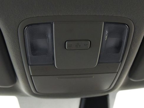 Used 2025 Kia Soul LX w/ LX Technology Package FWD image 24