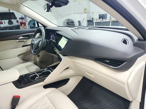 Used 2023 Buick Envision Avenir image 38