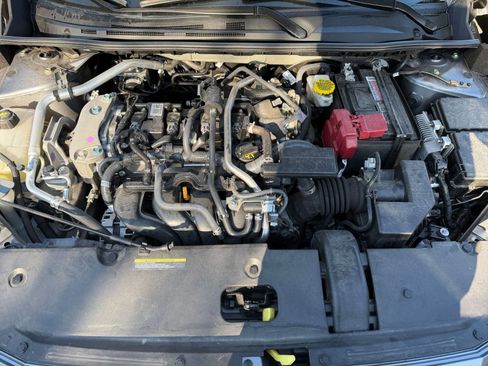 Used 2025 Nissan Sentra S image 30