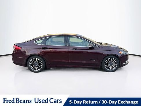 Used 2017 Ford Fusion SE w/ Equipment Group 602A image 18