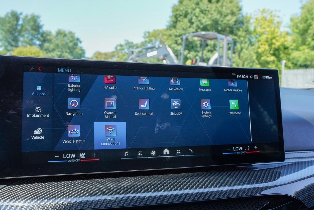 Used 2025 BMW M3 w/ M Carbon Exterior Package RWD image 27