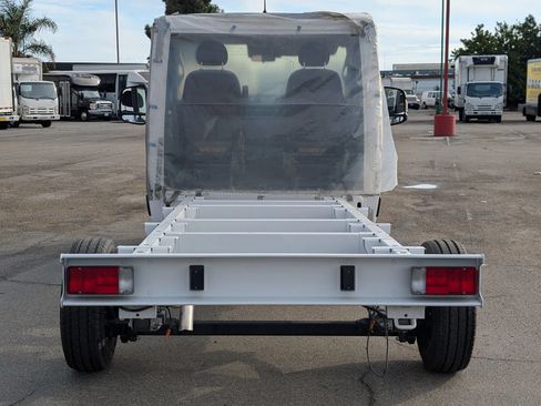 Used 2023 RAM ProMaster 3500 w/ Premium Appearance Group FWD image 2