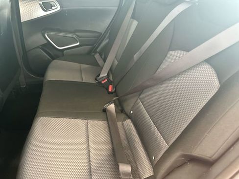 Certified 2023 Kia Soul LX w/ LX Technology Package FWD image 25