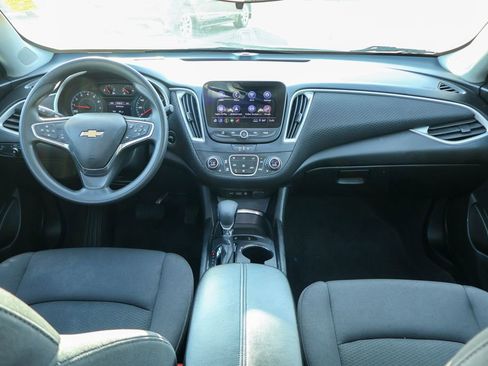 Used 2024 Chevrolet Malibu LT image 6