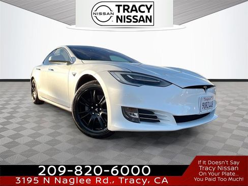 Used 2020 Tesla Model S Long Range Plus image 1