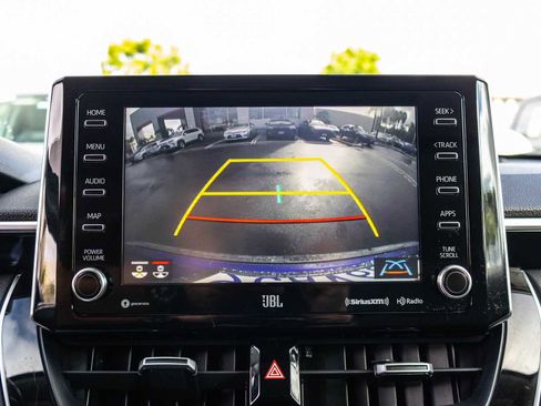 Certified 2022 Toyota Corolla Cross XLE image 33