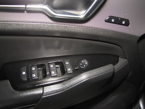 Used 2024 Kia Sportage SX FWD image 12
