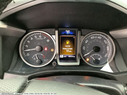 Used 2022 Toyota Tacoma SR5 RWD image 8