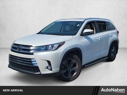 Used 2017 Toyota Highlander Limited Platinum