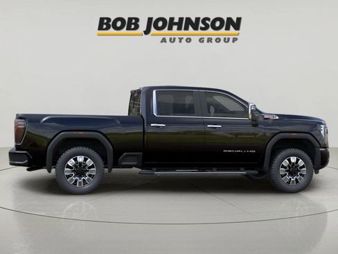New 2026 GMC Sierra 3500 Denali w/ Technology Package image 5