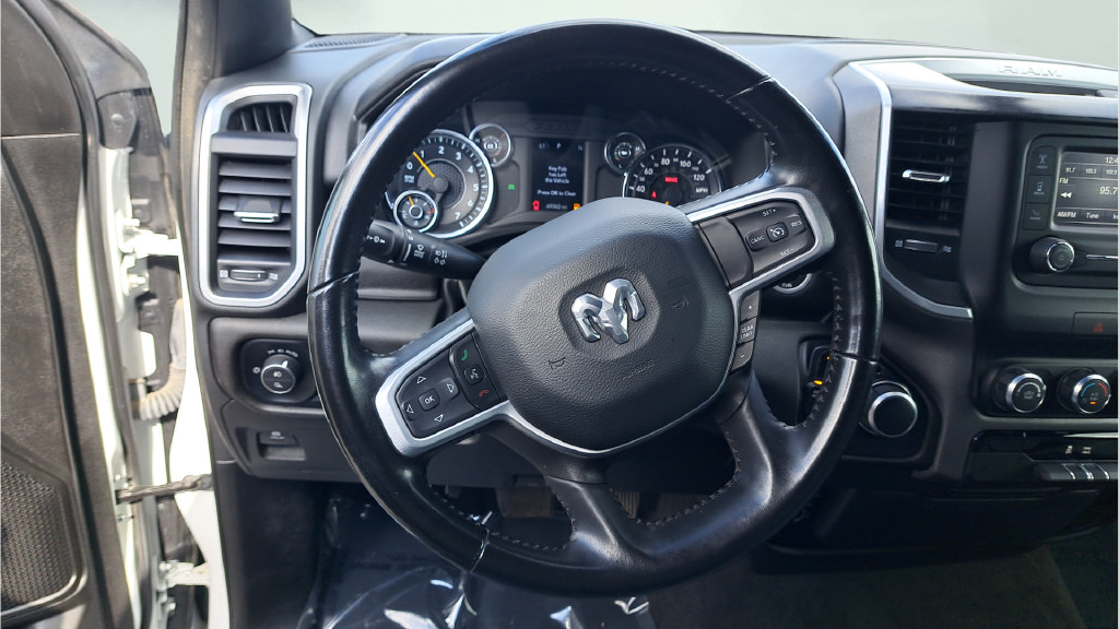 Used 2022 RAM 1500 Big Horn AWD/4WD image 18