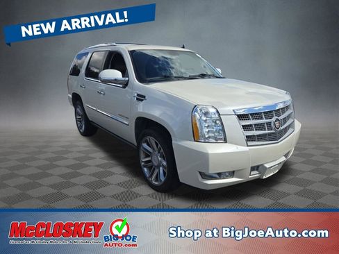 Used 2014 Cadillac Escalade Platinum AWD/4WD image 1