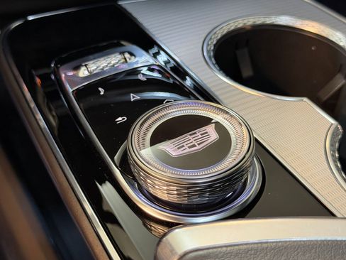 Certified 2024 Cadillac Lyriq Tech RWD image 33