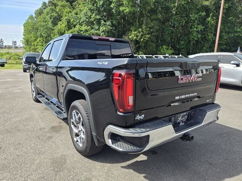 Used 2023 GMC Sierra 1500 SLT w/ SLT Premium Plus Package AWD/4WD image 8