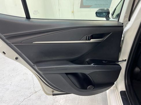 Used 2025 Toyota Camry SE FWD image 27