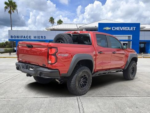 Used 2025 Chevrolet Colorado ZR2 w/ ZR2 Bison Edition AWD/4WD image 4