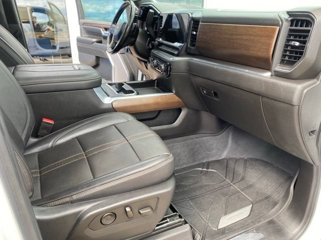 Used 2024 Chevrolet Silverado 2500 High Country w/ High Country Premium Package AWD/4WD image 19