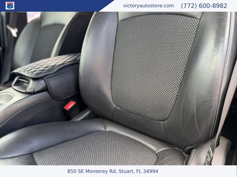 Used 2020 Dodge Journey Crossroad FWD image 16
