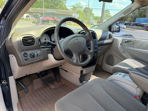 Used 2007 Dodge Grand Caravan SXT FWD image 14