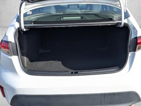 Used 2024 Toyota Corolla LE image 5