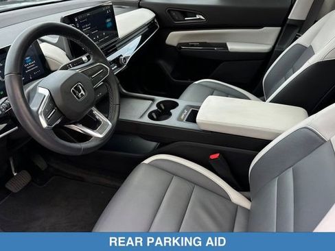Used 2025 Honda Prologue Touring image 11