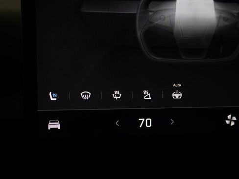 Used 2025 Tesla Cybertruck AWD Crew Cab image 21