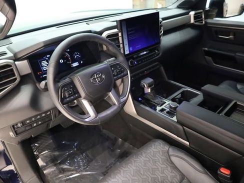 Used 2025 Toyota Tundra Limited image 11